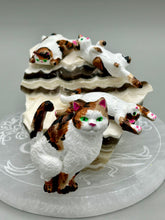Load image into Gallery viewer, Cat lovers dream, this hand-crafted calico cat magnet art is the purrfect decoration on refrigerators, lockers, cubicles or toolboxes. The set includes one large cat magnet and three mini cat figurines, featuring emerald green eyes. Measurements: H 2” x W 1/2” x D 3/8” - Cat Magnet H 2” x W 3/8” x D 3/8” - Cat Figurines