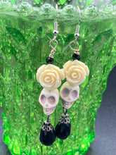 Load image into Gallery viewer, Frida Kahlo Inspired Earring, Howlite Skull Beads White Roses, Pastel Goth, Dia De Los Muertos Calaveras , Day of the Dead Jewelry, La Catrina