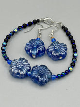 Load image into Gallery viewer, Bracelet and earrings set