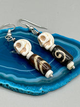 Load image into Gallery viewer, Natural Serpentine Green Lace And Black Obsidian Stone Beads, Hand Beaded Skull Necklace, Skully Witchy Vibe, Goth Dark Souls Jewelry, Day Of The Dead, Calavera Dia De Los Muertos