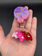 Load image into Gallery viewer, Dia De Los Muertos Calavera Magnet, Day of the Dead Hand Painted Clay Art Mini Skull Magnet, Nature Inspired Small Celestial & Moon Witchy Art