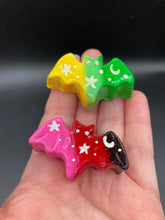 Load image into Gallery viewer, Starry Night Mini Bat Clay Art Magnet, Pastel Goth Art Work