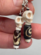 Load image into Gallery viewer, Mismatched Mini Skull Earrings, Howlite Skull And Wood Beads, Pastel Goth, Mexican Dia De Los Muertos Calavera Aretes, Day of the Dead
