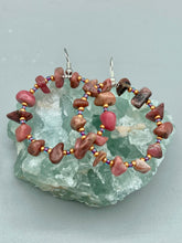 Load image into Gallery viewer, These Rhodonite Stone Chip Beaded Hoop Earrings feature natural rhodonite stones and light purple and gold glass beads for a shabby chic, boho chic, and nature-inspired bohemian look. Measurements: 1" length