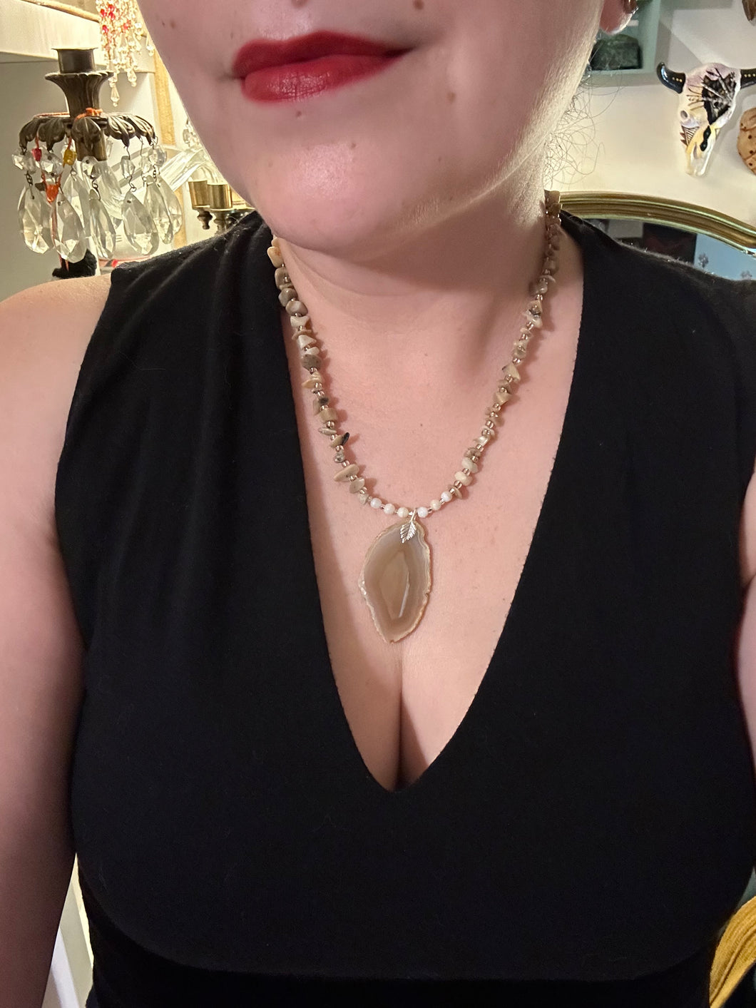 Light Brown Banded Agate Geode Sliced Stone Chip Necklace, Hippie Crystal Jewelry, Shabby Boho Chic, Natural Gemstone