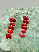 Load image into Gallery viewer, This single strand of earrings contain bamboo red coral chip beads is composed and gold tone glass beads for a unique, bohemian look.  Measurements: 1” in length  
