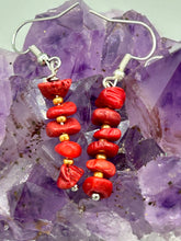 Load image into Gallery viewer, This single strand of earrings contain bamboo red coral chip beads is composed and gold tone glass beads for a unique, bohemian look.  Measurements: 1” in length  
