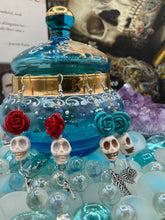 Load image into Gallery viewer, Frida Kahlo Inspired Earring, Howlite Skull Beads Turquoise Flowers, Pastel Goth, Dia De Los Muertos Calavera Aretes, Day of the Dead, La Catrina
