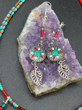 Load image into Gallery viewer, Southwest Inspired Colors Dangling Silver Feathers Glass Beads Adjustable Necklace, Vibrant Native Tribal Pattern Inspired Choker Style
