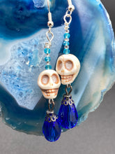 Load image into Gallery viewer, Whimsical Tiny Witchy Skulls Collar Style Necklace, Pastel Goth Glass Beaded Jewelry, Day Of The Dead Calavera
