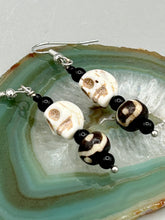 Load image into Gallery viewer, Natural Serpentine Green Lace And Black Obsidian Stone Beads, Hand Beaded Skull Necklace, Skully Witchy Vibe, Goth Dark Souls Jewelry, Day Of The Dead, Calavera Dia De Los Muertos
