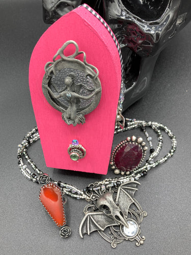Lady Death And Grim Reaper Wood Coffin Ring Box, Mini Witchy Vibes Pink Decorative Box, Spooky Glam And Ghoul Home Decoration, Death Morbid