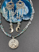 Load image into Gallery viewer, Necklace and earrings set
