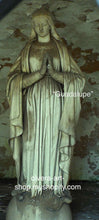 Load image into Gallery viewer, Let someone special in your life know you&#39;re thinking of them with this Cemetery Angel Sympathy Card. Featuring a stunning photograph of a Virgin Mary statue in a prayer pose, this card is ideal for any occasion to show care and support. Express your emotions with this beautiful card, perfect for expressing your sympathies and support.
